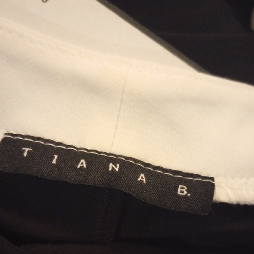 Tiana B. Black and White Sleeveless Midi Dress - Picture 3 of 4